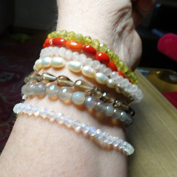 (NWT) Smoky Quartz Teardrop Beaded Bracelet - Picture 5 of 6